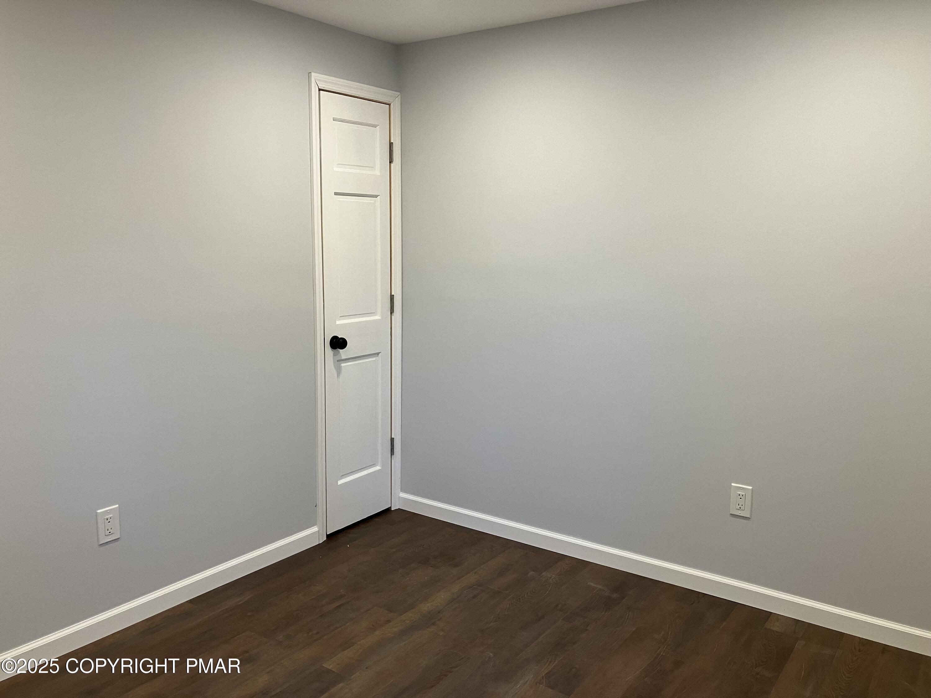 2096 Scarborough Way Bushkill, PA 18324 - Photo 14 of 38 IMG_7180