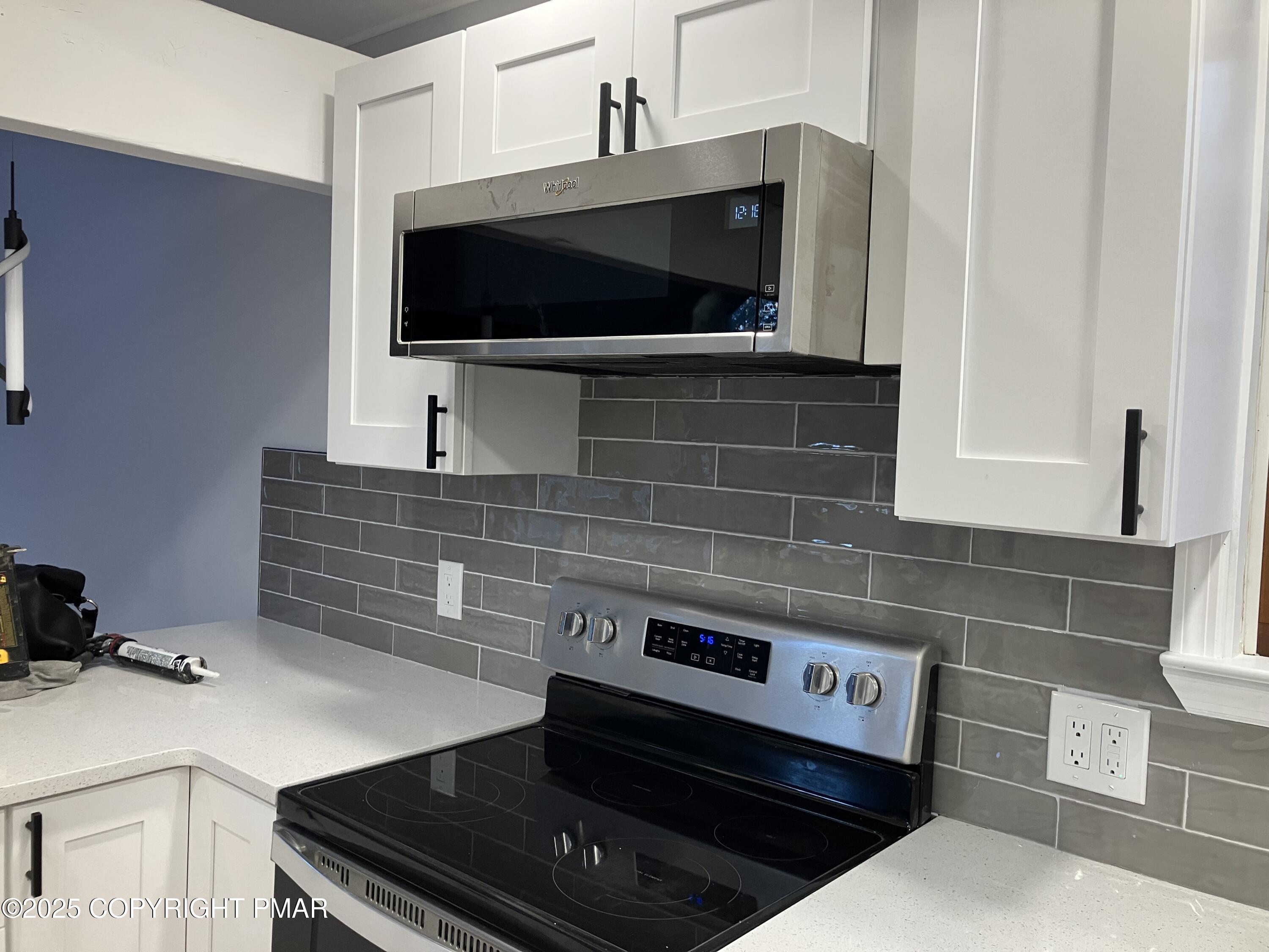 2096 Scarborough Way Bushkill, PA 18324 - Photo 18 of 38 IMG_7163