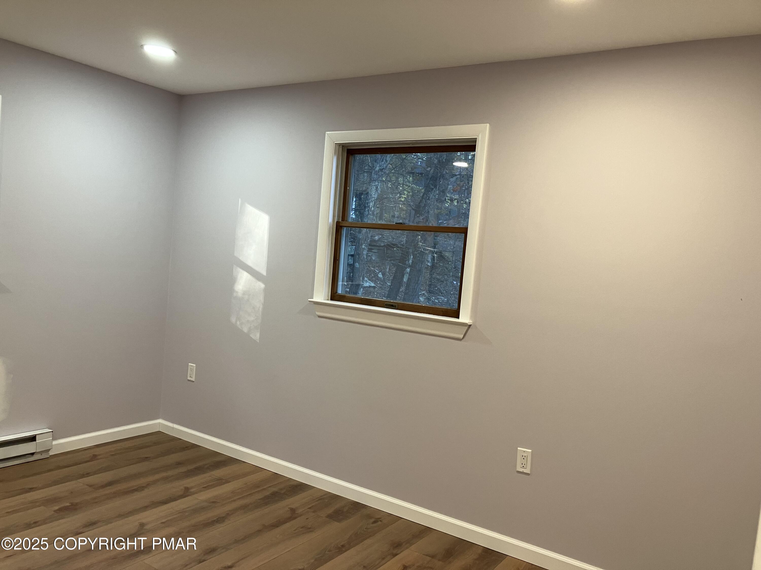 2096 Scarborough Way Bushkill, PA 18324 - Photo 21 of 38 an empty room with a window