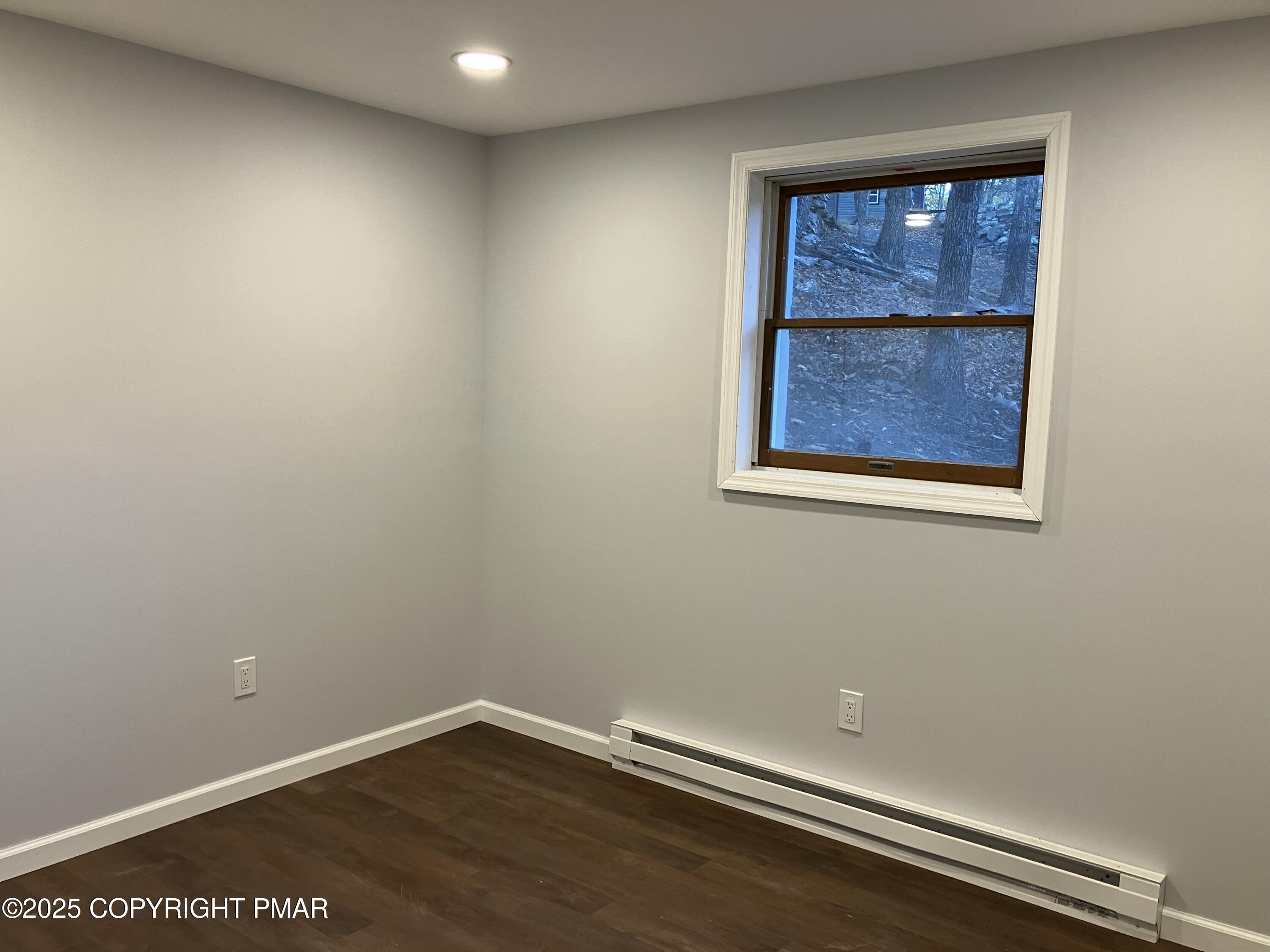 2096 Scarborough Way Bushkill, PA 18324 - Photo 8 of 38 an empty room with a window
