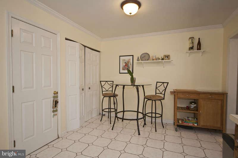7827 Ridgely Oak Road Baltimore, MD 21234 - Photo 11 of 30 Kitchen