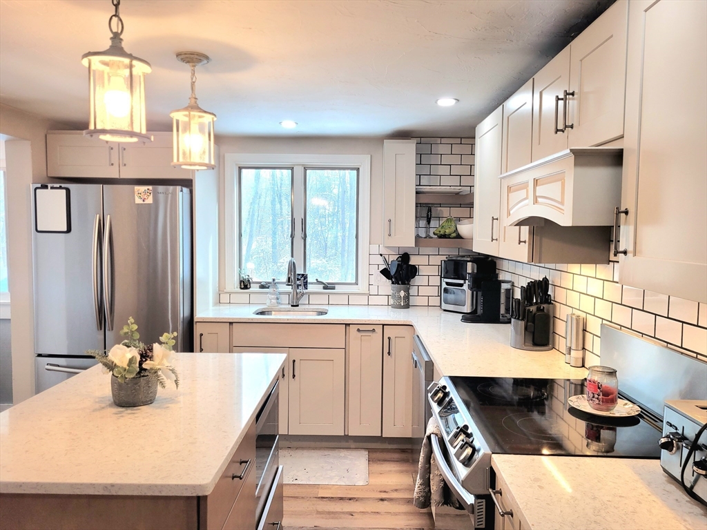 115 Waltham Street Hanson, MA 02341 - Photo 14 of 34