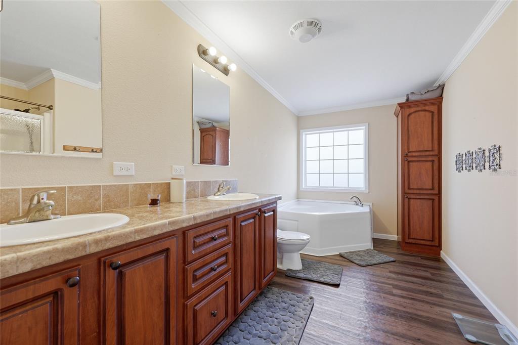 2400 Northwest 5th Street Bell, FL 32619 - Photo 14 of 26