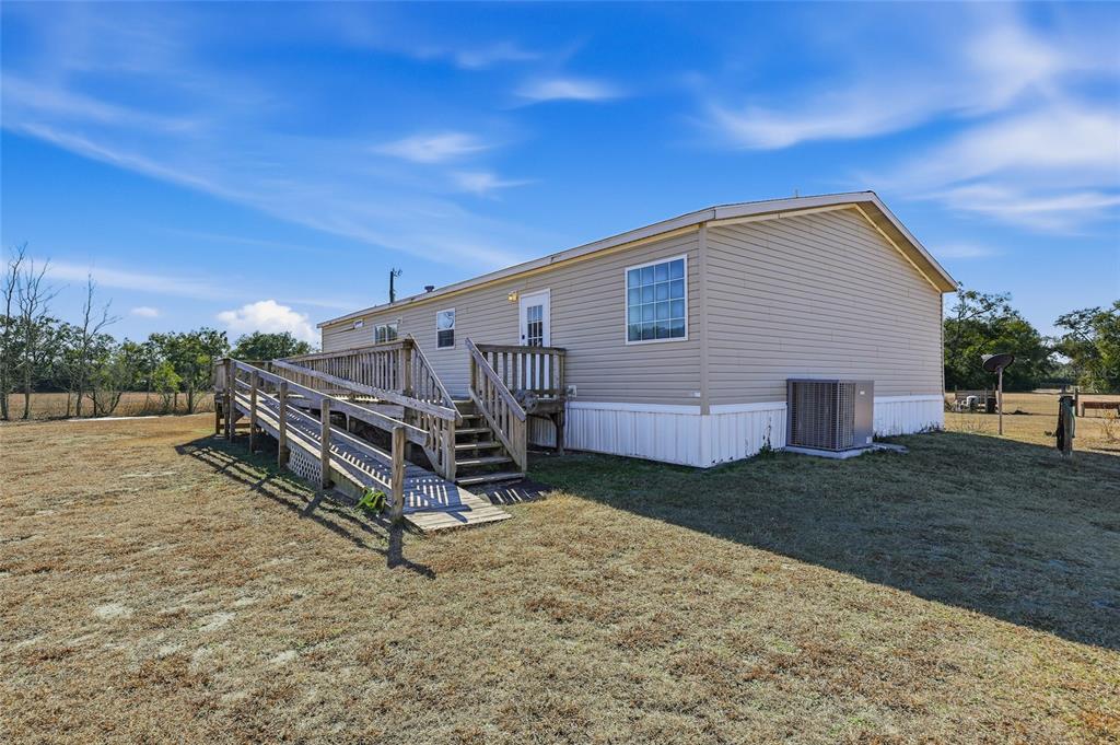 2400 Northwest 5th Street Bell, FL 32619 - Photo 23 of 26