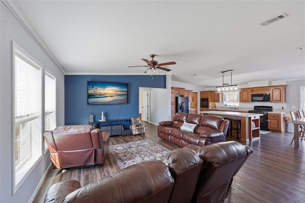 2400 Northwest 5th Street Bell, FL 32619 - Photo 5 of 26