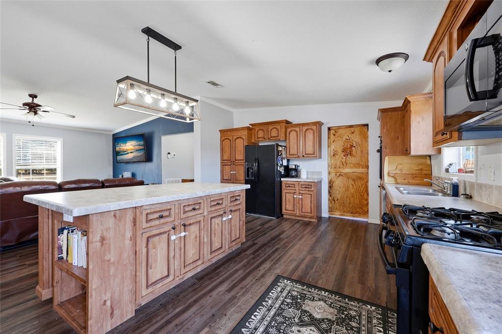 2400 Northwest 5th Street Bell, FL 32619 - Photo 9 of 26