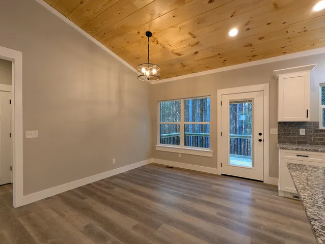 $389,900 | 131 White Water Run Lane, Ocoee, TN 37361