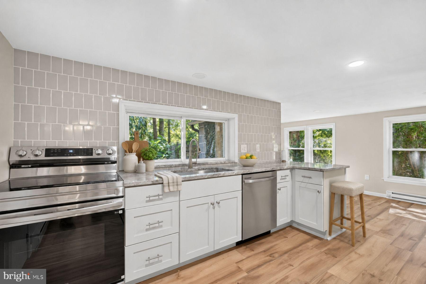 21 Silver Swallow Road Reading, PA 19606 - Photo 11 of 31 Virtual staging