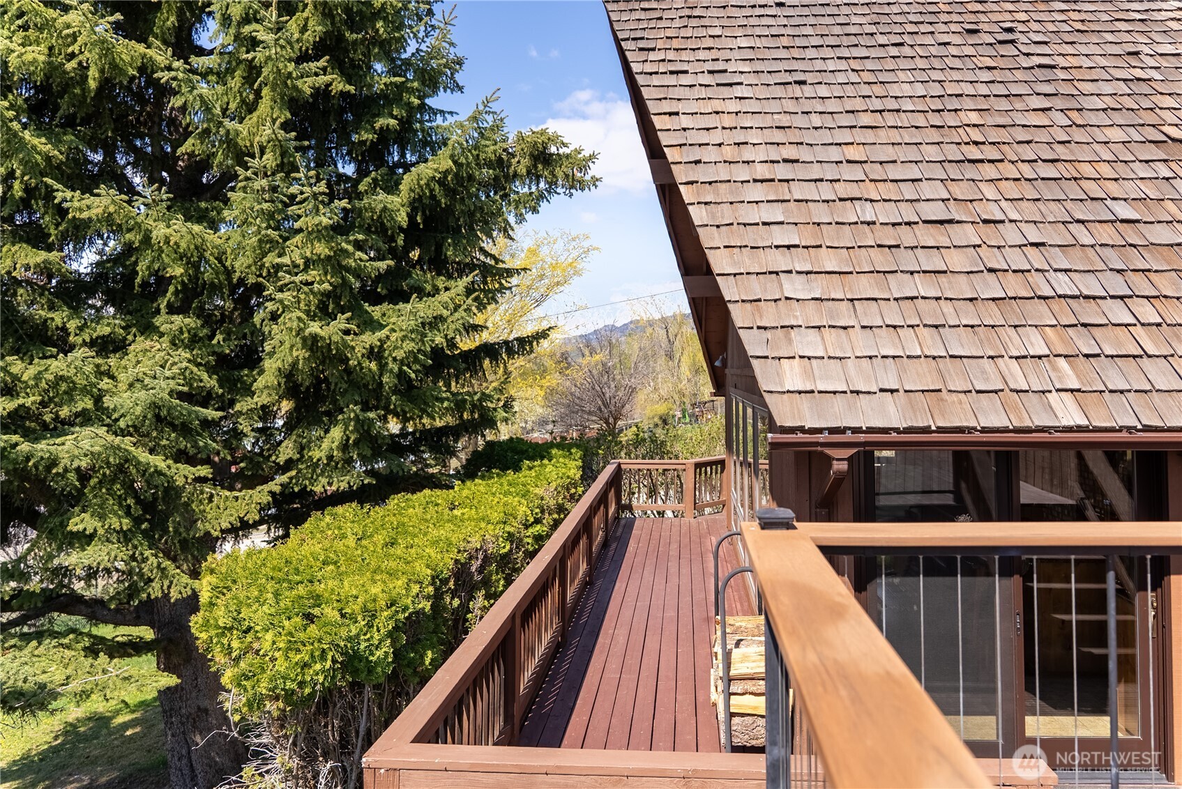 417 Perry Street Winthrop, WA 98862 - Photo 11 of 40