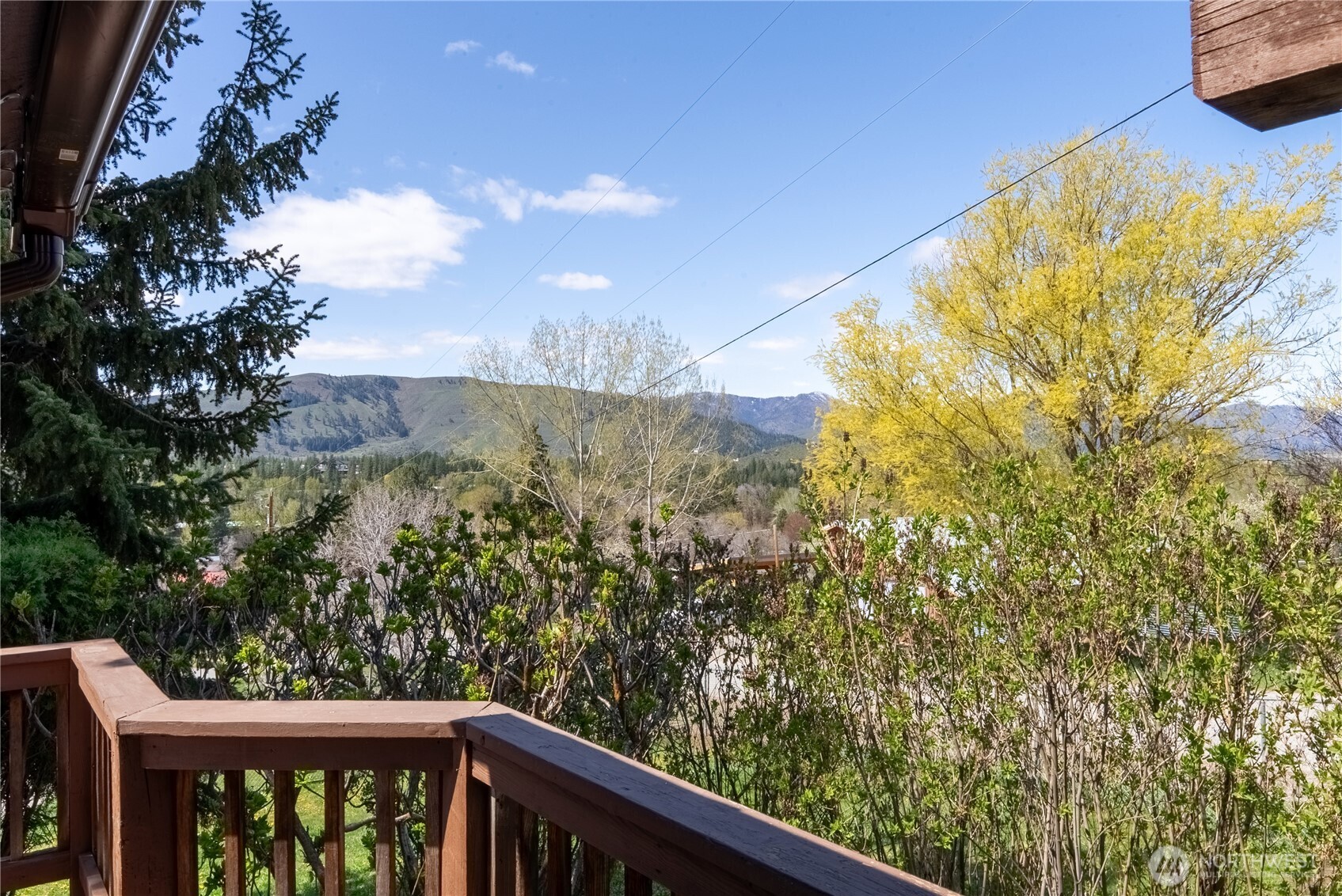 417 Perry Street Winthrop, WA 98862 - Photo 12 of 40