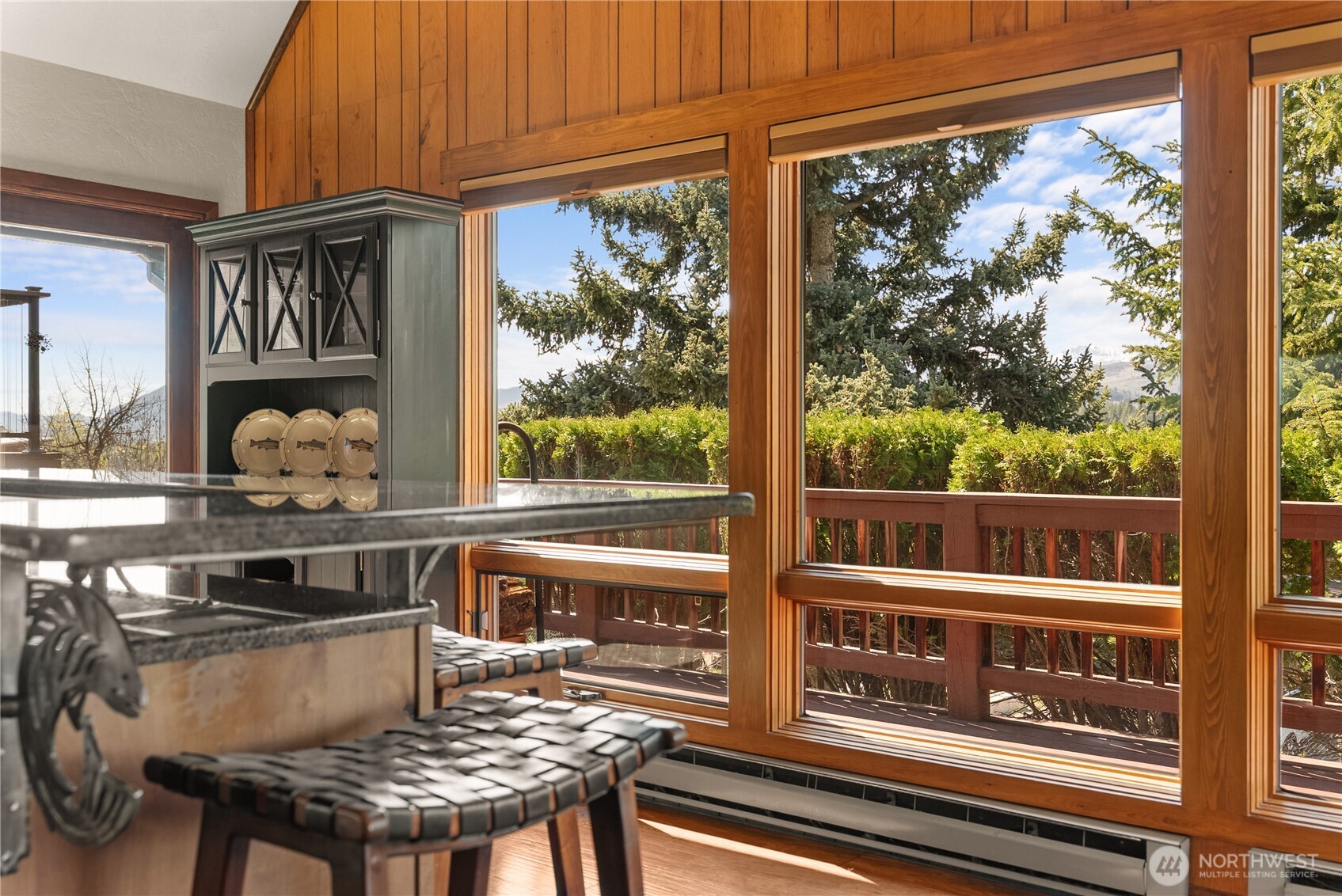 417 Perry Street Winthrop, WA 98862 - Photo 14 of 40