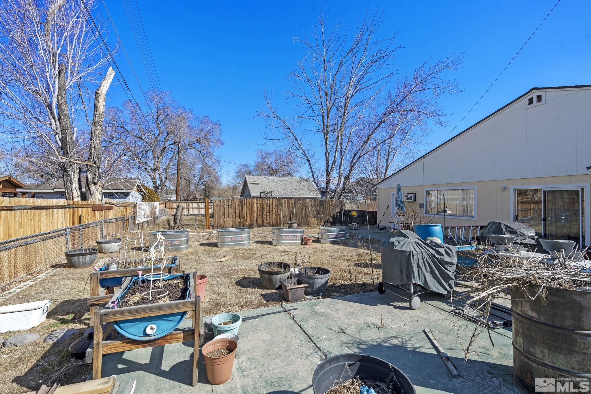 1855 Desna Street Reno, NV 89512 - Photo 34 of 35 a view of a chairs and tables in patio