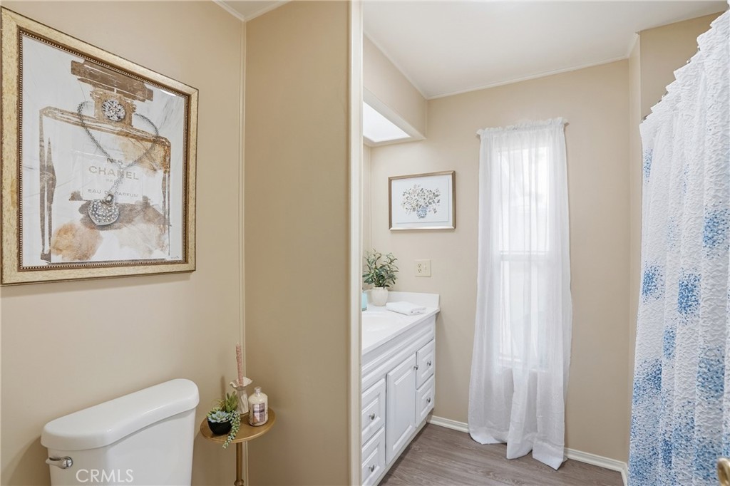 1124 Cardiff Lane Santa Maria, CA 93455 - Photo 15 of 33 Guest Bathroom
