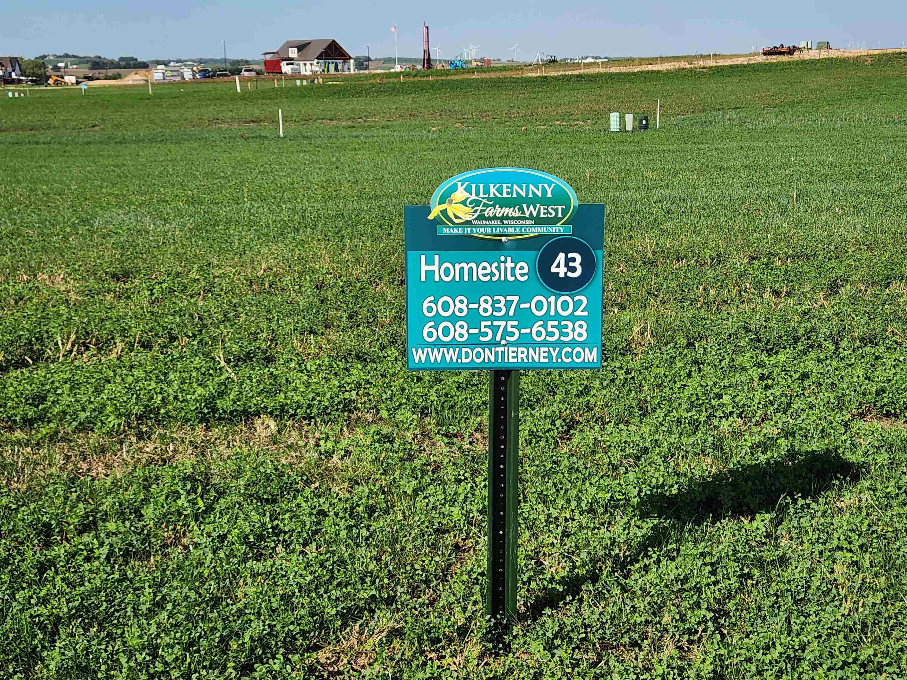 1507 South Holiday Drive Waunakee, WI 53597 - Photo 1 of 20