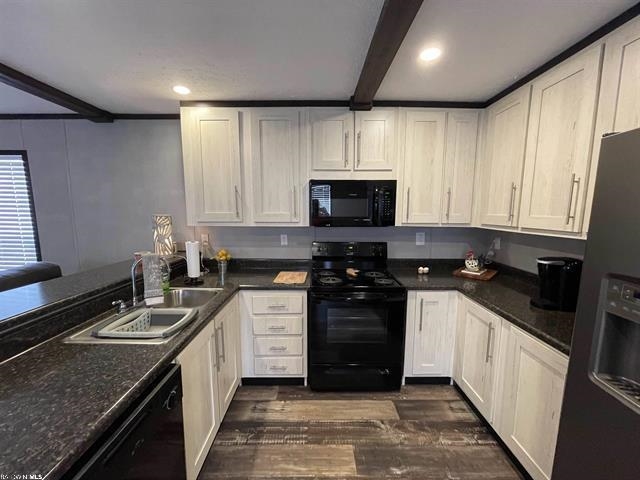 17644 County Road 16 Foley, AL 36535 - Photo 3 of 16 kitchen