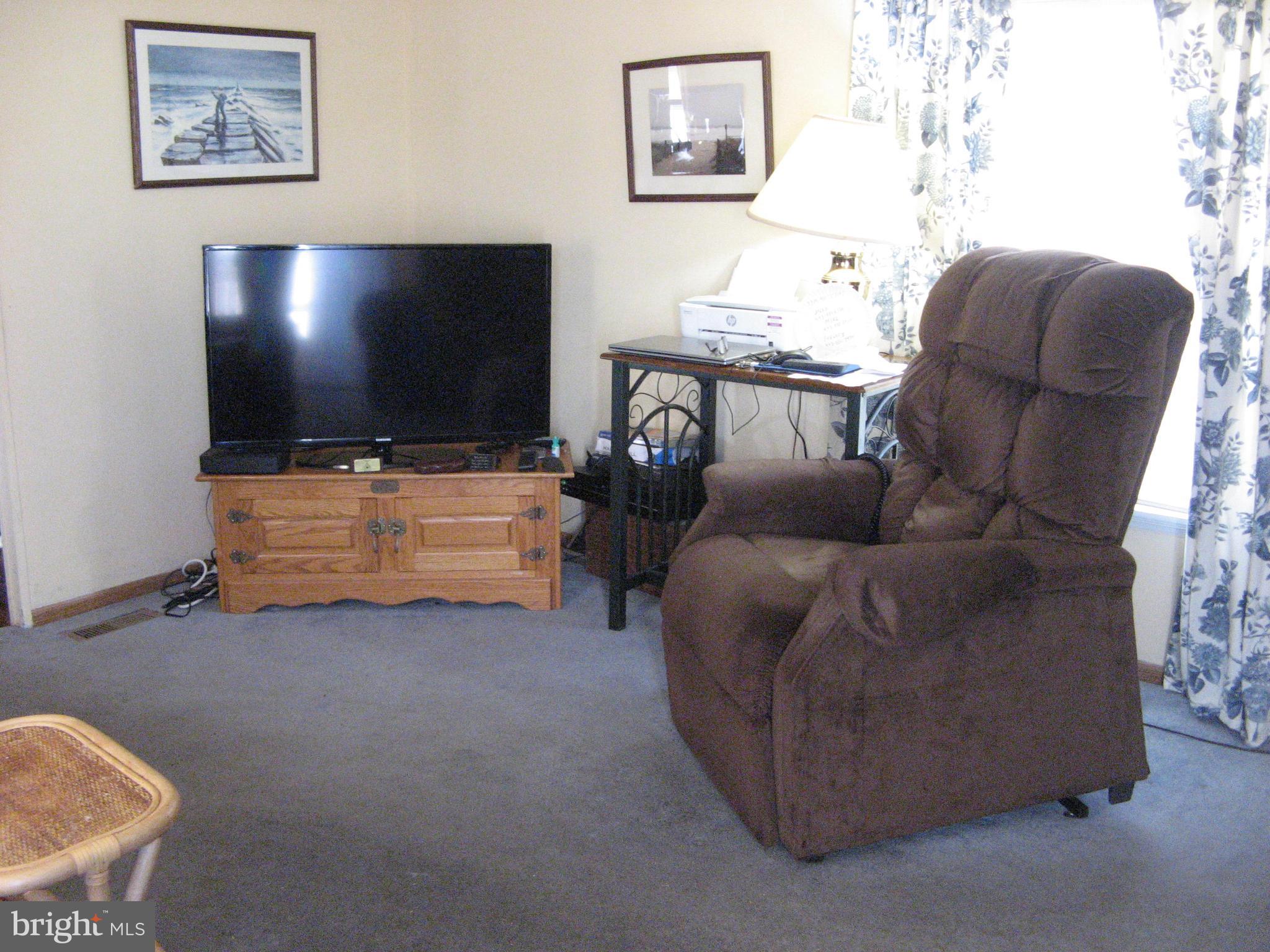 37037 Canvasback Road Selbyville, DE 19975 - Photo 11 of 39 Family room
