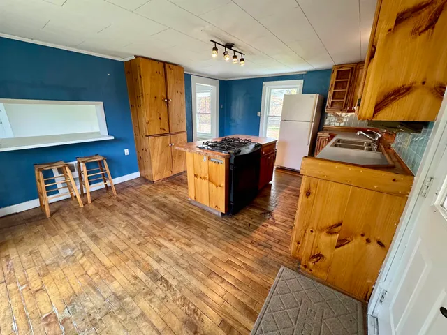 $324,900 | 162 Town Forest Road, Barnet, VT 05819