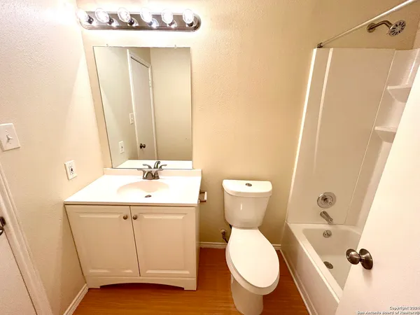 $1,275 | 8906 Amber Dusk, San Antonio, TX 78250