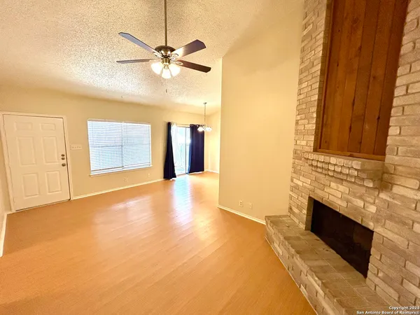 $1,275 | 8906 Amber Dusk, San Antonio, TX 78250