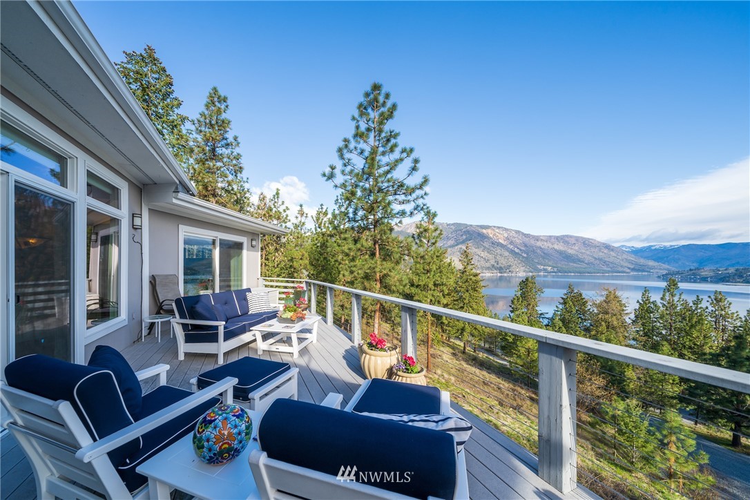 7385 Ridgeview Drive Chelan, WA 98816 - Photo 1 of 25 Gallery Image 1