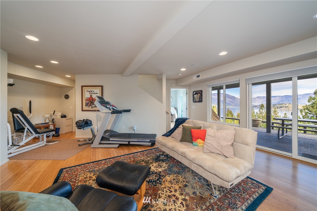 7385 Ridgeview Drive Chelan, WA 98816 - Photo 14 of 25 Gallery Image 14
