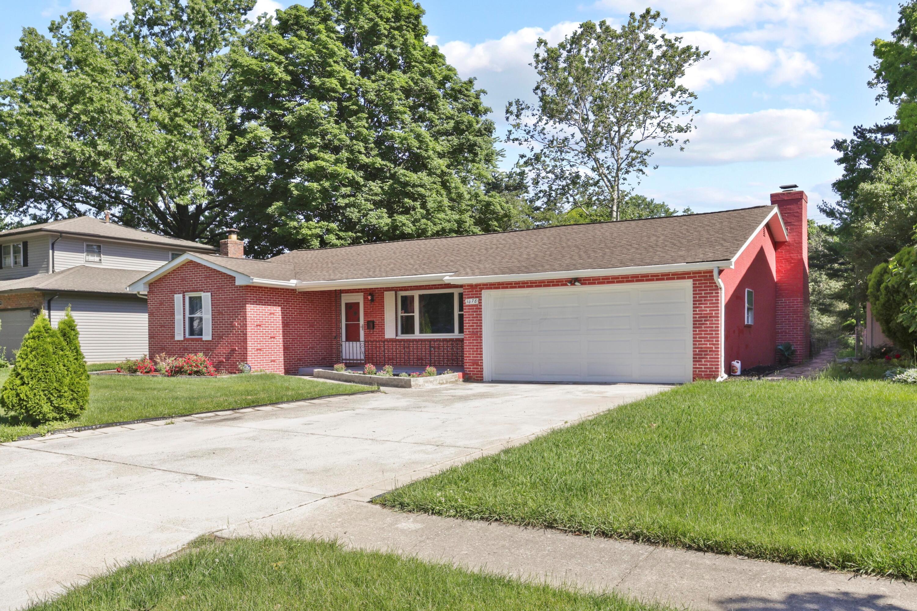 1678 Norma Road Columbus, OH 43229 - Photo 47 of 56 GR7A6745-1