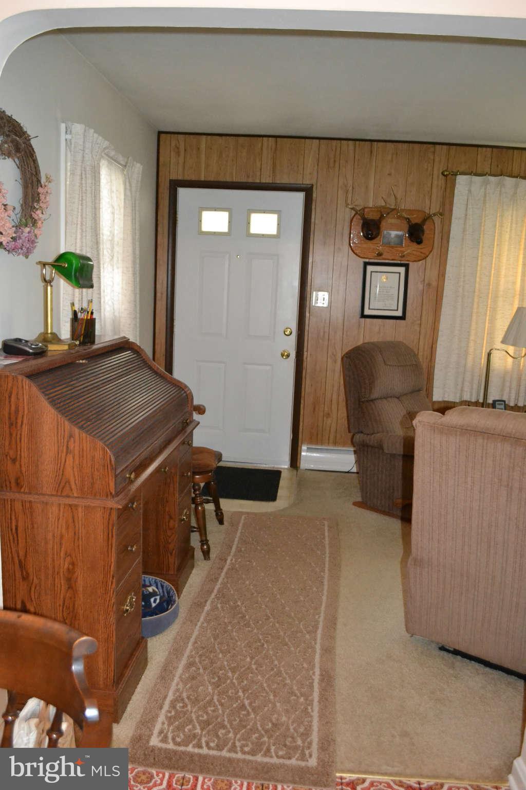 7 Kent Road Elkton, MD 21921 - Photo 5 of 21 Main Entry into Living Room