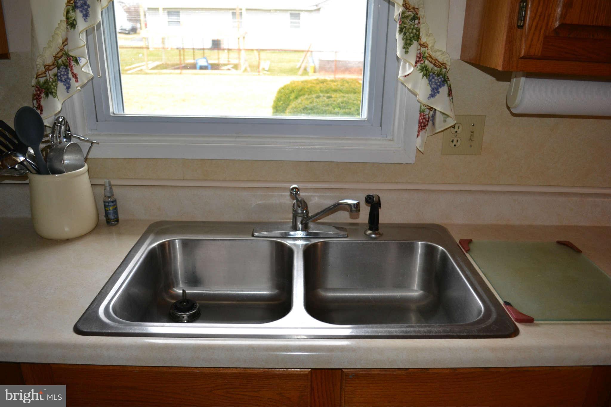7 Kent Road Elkton, MD 21921 - Photo 8 of 21 Double Stainless Steel Sinks