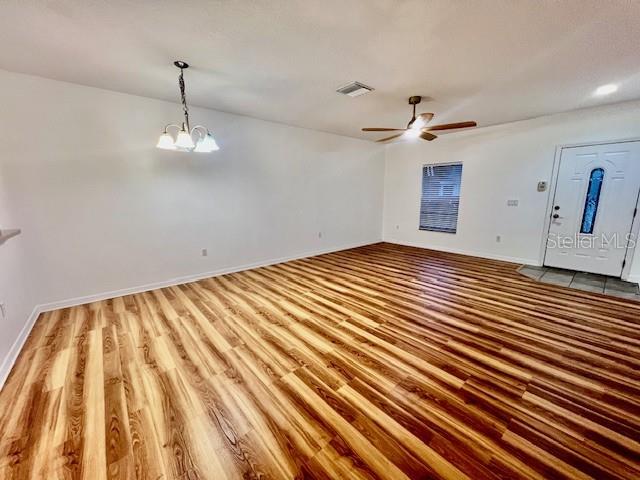 15635 Stable Run Drive Spring Hill, FL 34610 - Photo 6 of 36