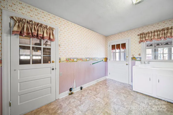 $795,000 | 1223 Walker Road, Mount Pleasant, NC 28124