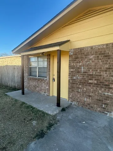 $1,100 | 6407 28th Street, Lubbock, TX 79407