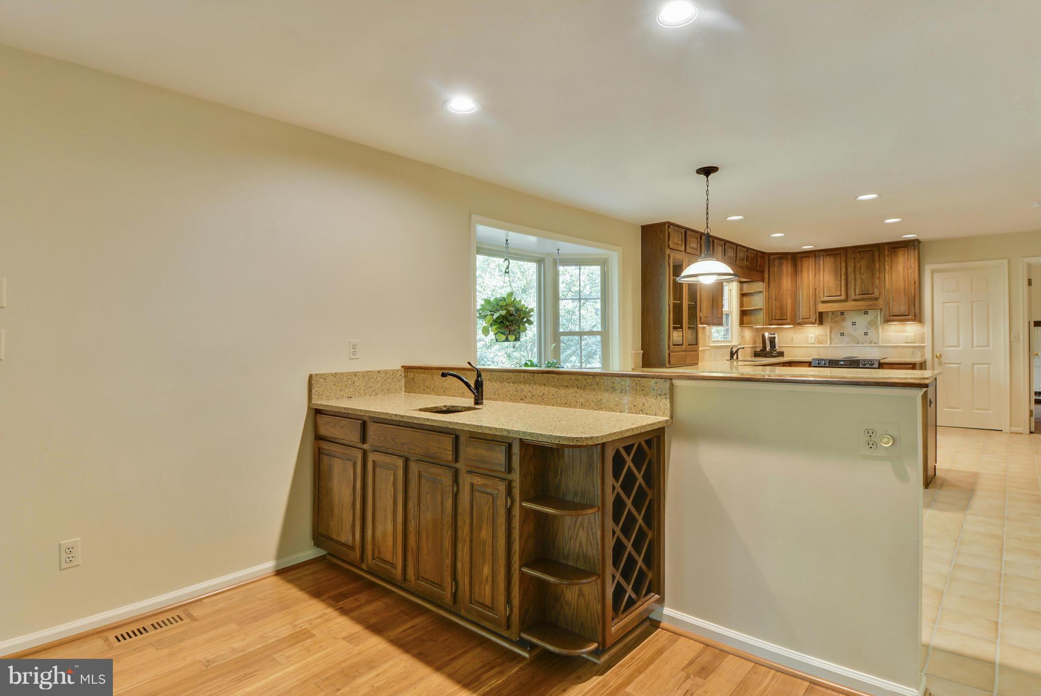 34 Old Sturbridge Road Arnold, MD 21012 - Photo 7 of 30 Family Room offers a wet bar