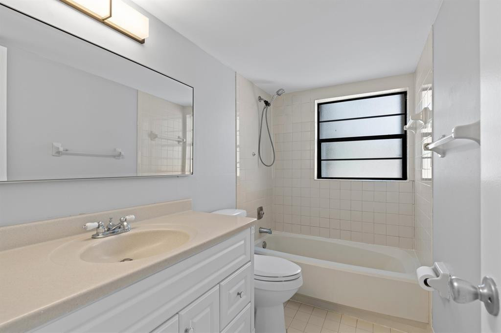 2601 Riverside Drive, Unit 7 Coral Springs, FL 33065 - Photo 6 of 15 Photo 6