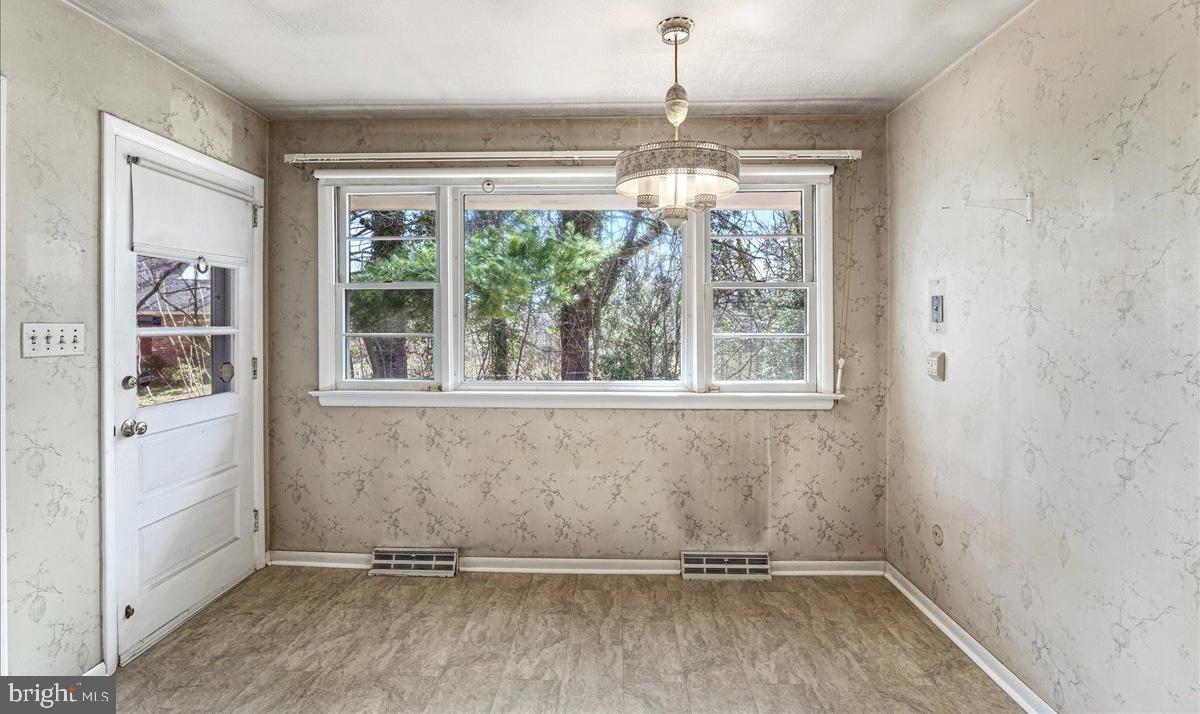 224 Matthew Road Merion Station, PA 19066 - Photo 17 of 39 Breakfast area of kitchen