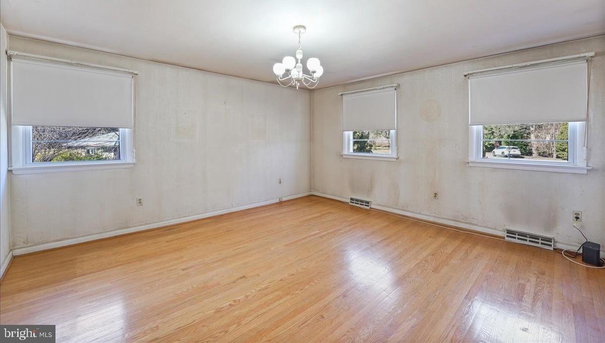 224 Matthew Road Merion Station, PA 19066 - Photo 19 of 39 Main bedroom