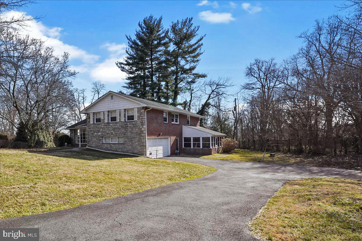 224 Matthew Road Merion Station, PA 19066 - Photo 4 of 39 Side entry garage