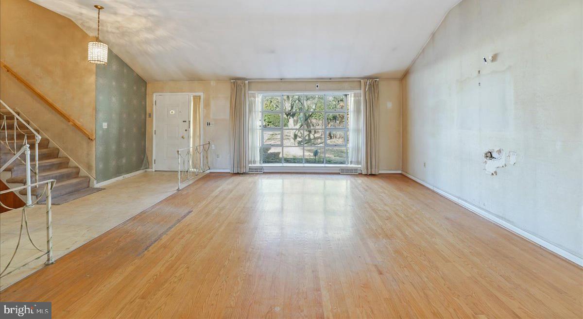 224 Matthew Road Merion Station, PA 19066 - Photo 8 of 39 Living room with vaulted ceiling