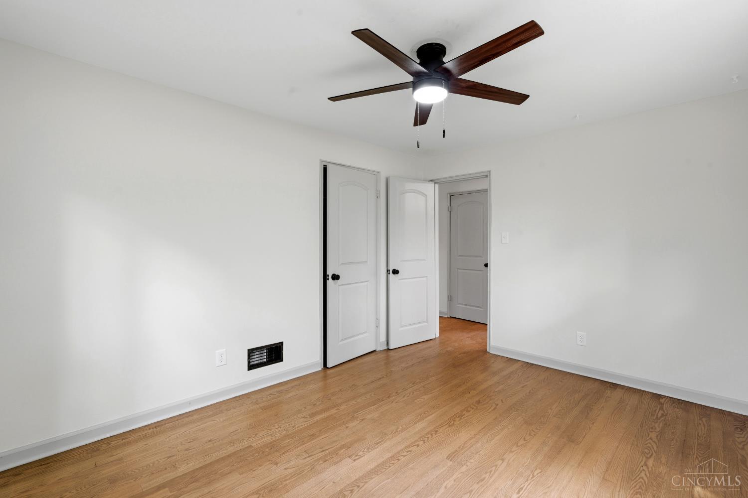 2836 Banning Road Cincinnati, OH 45239 - Photo 24 of 43