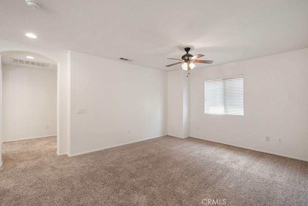 27635 Sienna Rdg Row Canyon Country, CA 91351 - Photo 14 of 30