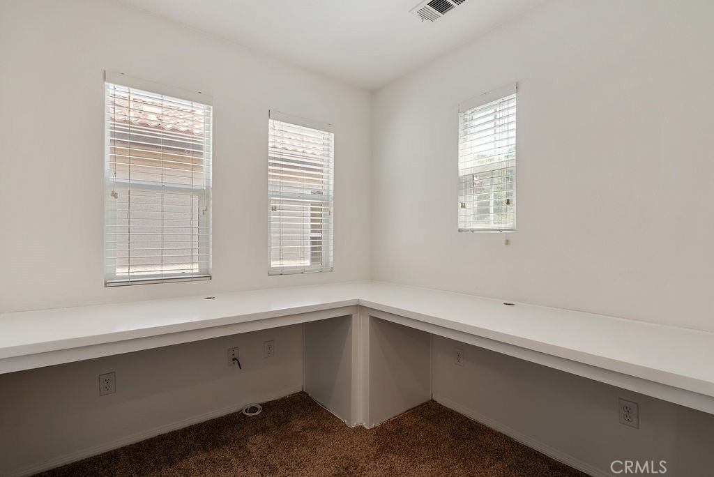 27635 Sienna Rdg Row Canyon Country, CA 91351 - Photo 16 of 30