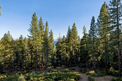 $1,400,000 | 6641 Idlewood Road, Tahoe Vista, CA 96148