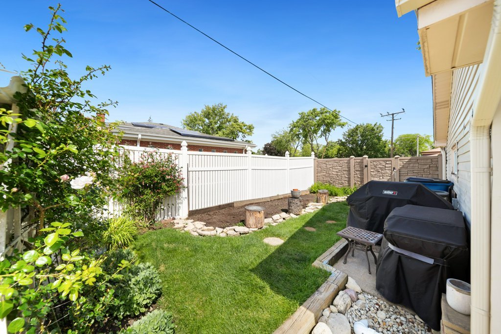 365 West Myrick Avenue Addison, IL 60101 - Photo 31 of 49 a view of yard with patio