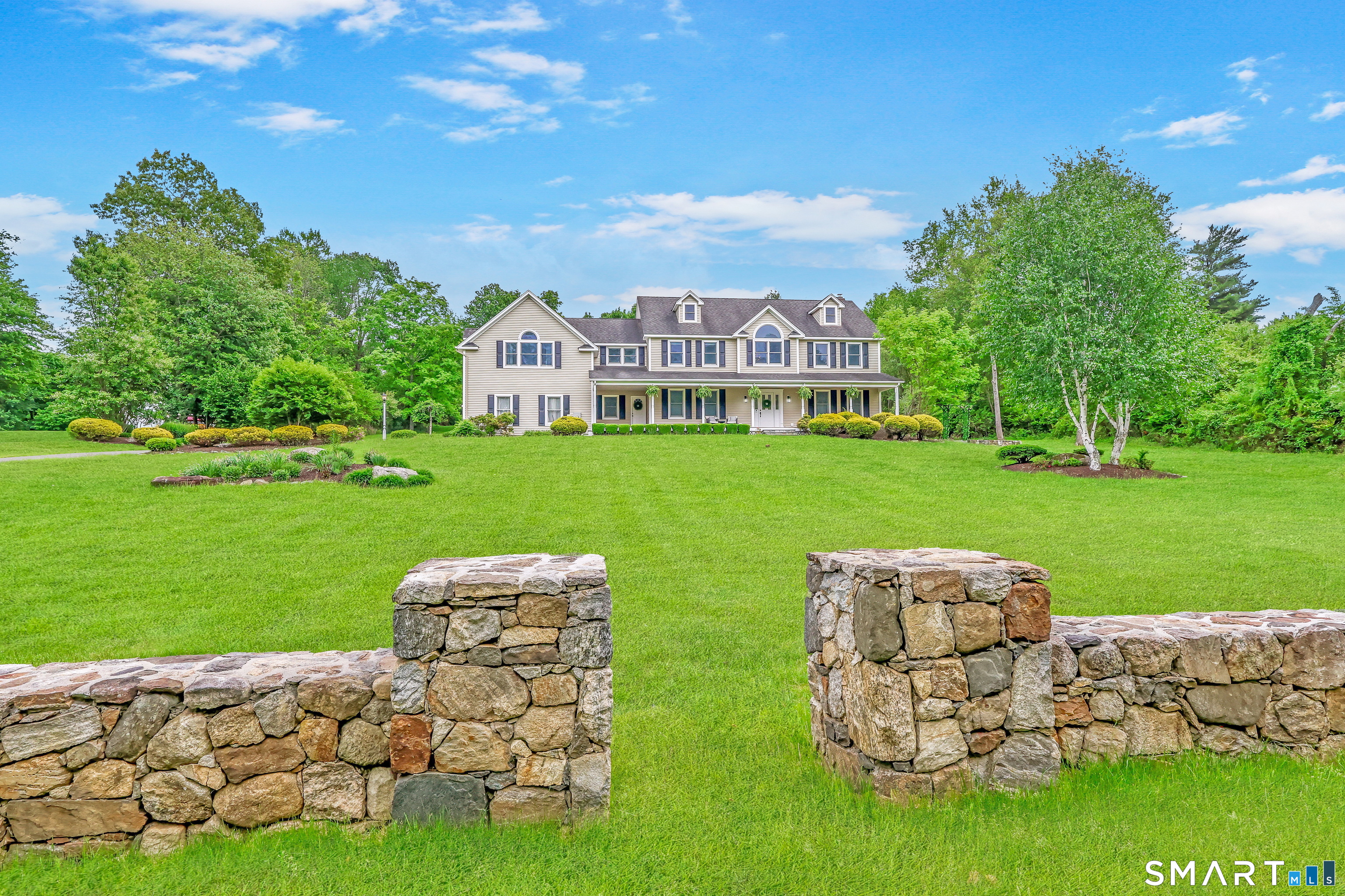 40 Ball Pond Road East New Fairfield, CT 06812 - Photo 2 of 38