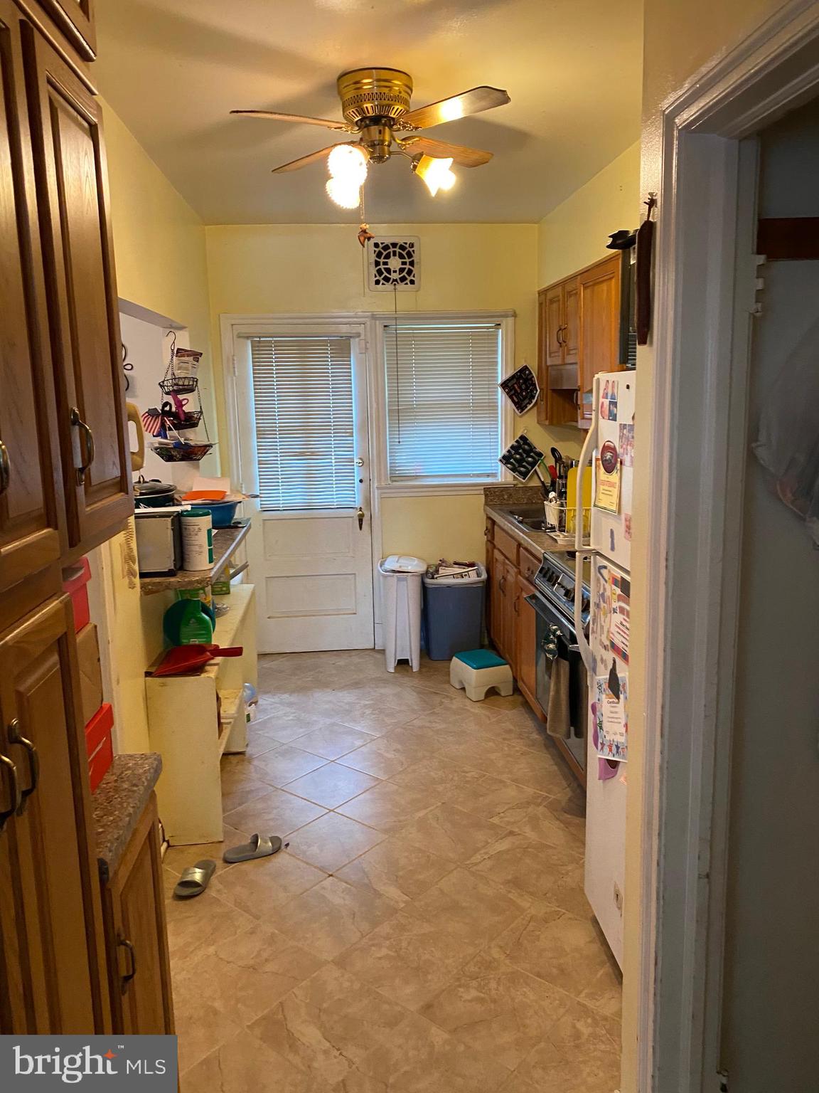 107 Cherrydell Road Baltimore, MD 21228 - Photo 9 of 11