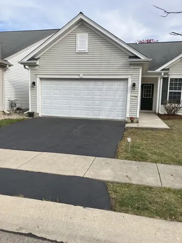 $2,450 | 11728 Tanglewood Lane, Huntley, IL 60142