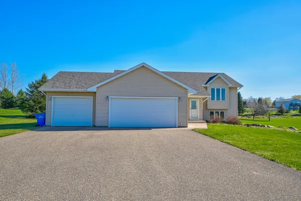 $425,000 | 1331 141st Street, New Richmond, WI 54017