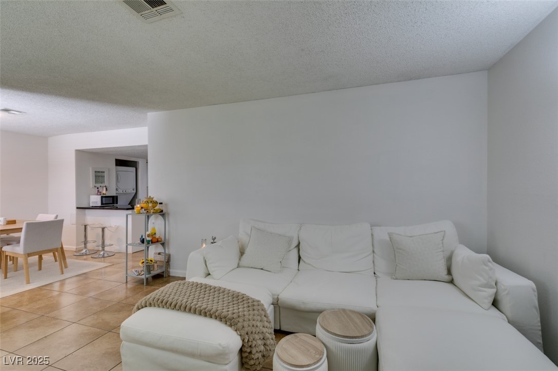 5725 Smoke Ranch Road, Unit A Las Vegas, NV 89108 - Photo 16 of 32