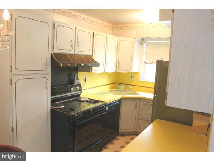 632 Colebrook Road Philadelphia, PA 19115 - Photo 8 of 20 Gallery Image 8