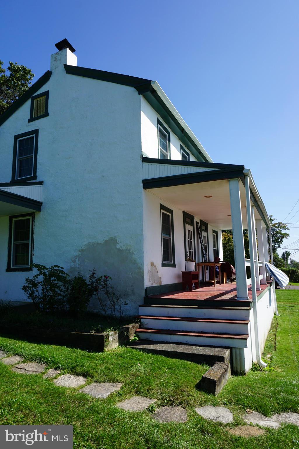 544 Font Road Downingtown, PA 19335 - Photo 2 of 22