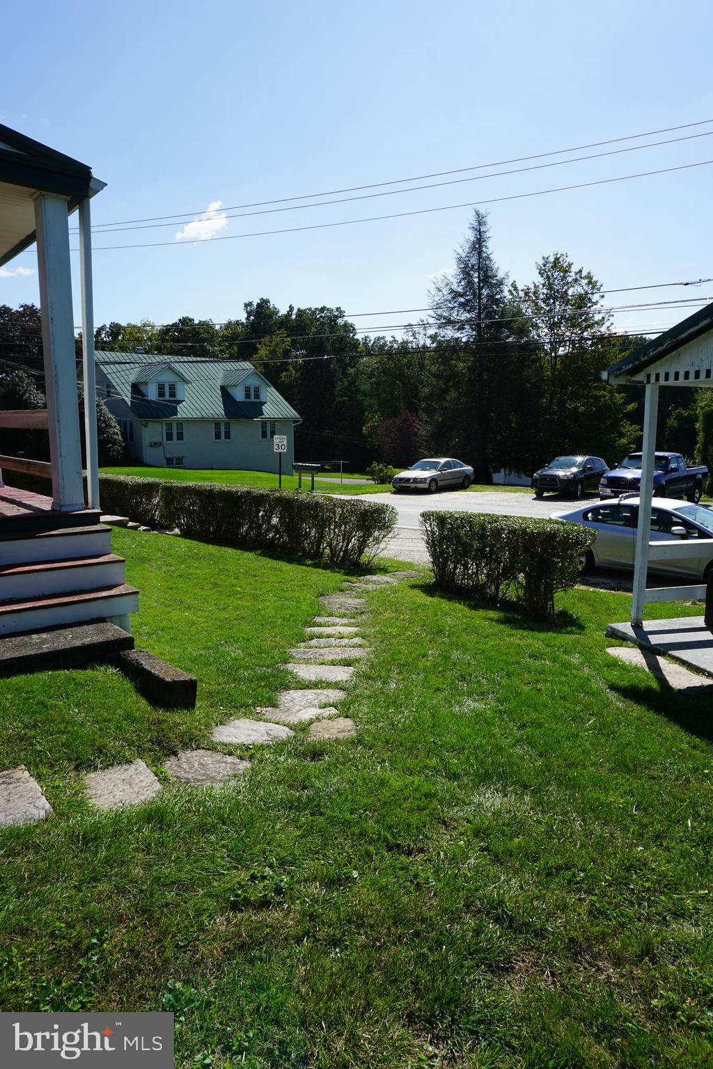 544 Font Road Downingtown, PA 19335 - Photo 3 of 22